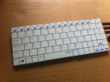 キーボード
